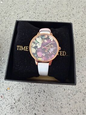 Ted Baker | Accessories | Ted Baker Pink Metallic Leather  display picture 3